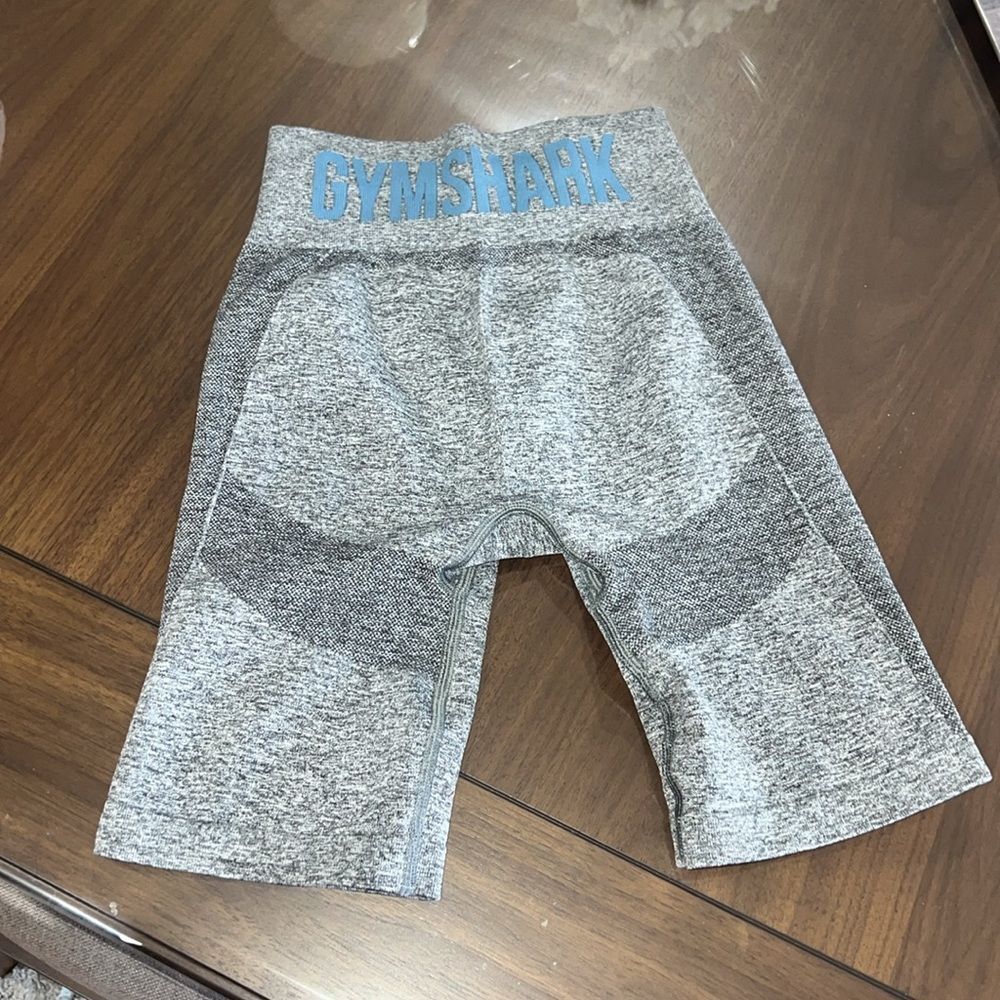 NWOT Gymshark Size XS Gray Charcoal Marl Flex Shorts Workout 7.5" Inseam